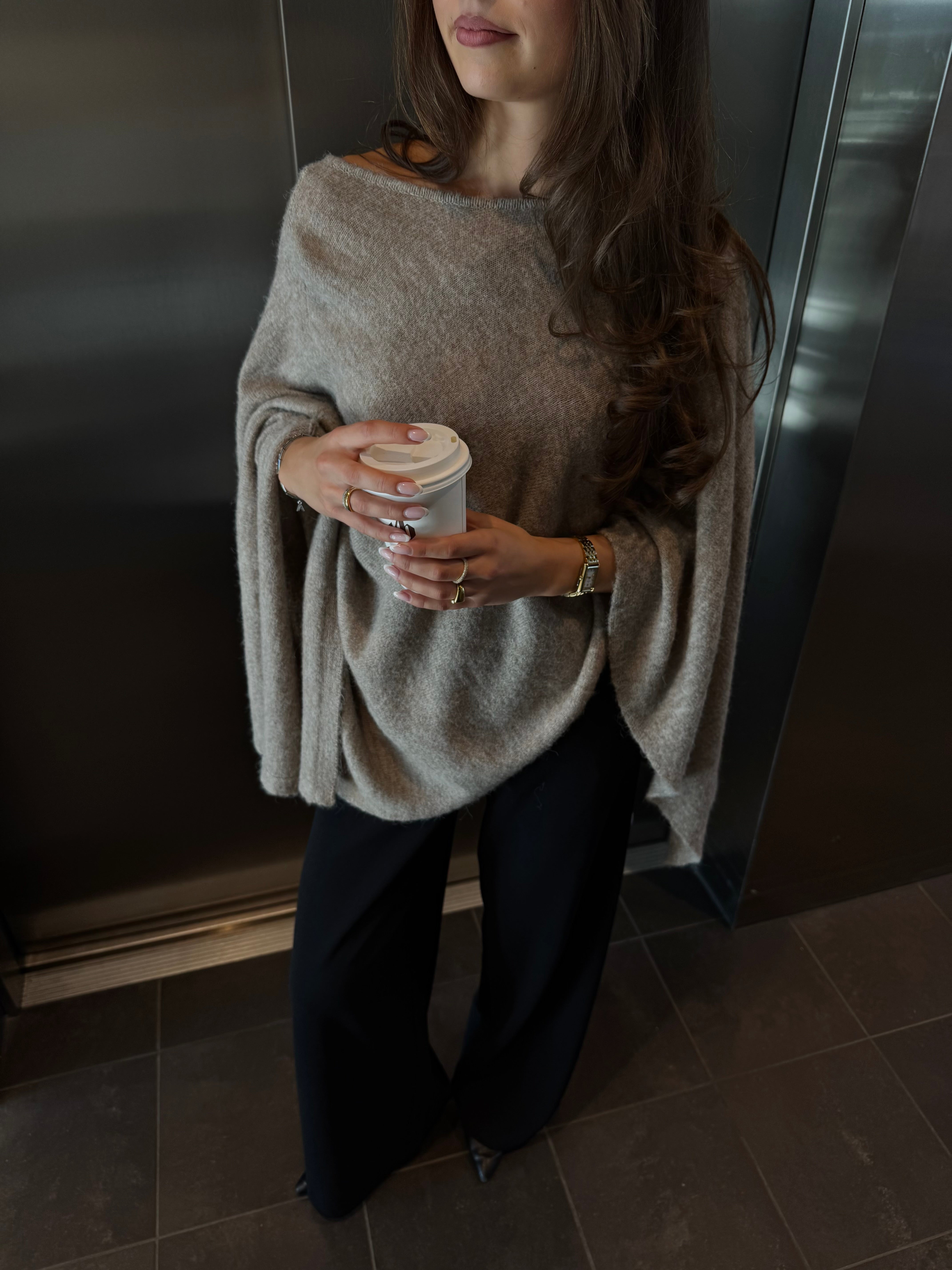 VMISLA Poncho - Silver Mink